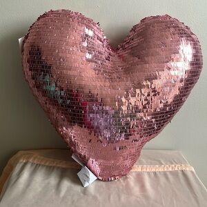 Isaac Mizrahi Pink Sequin Heart Pillow💖 NWT